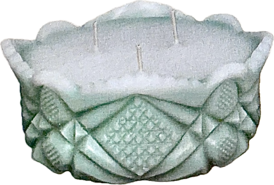 🕯️ Floating Berry Bowl – Triple Wick Sculpted Wax Candle